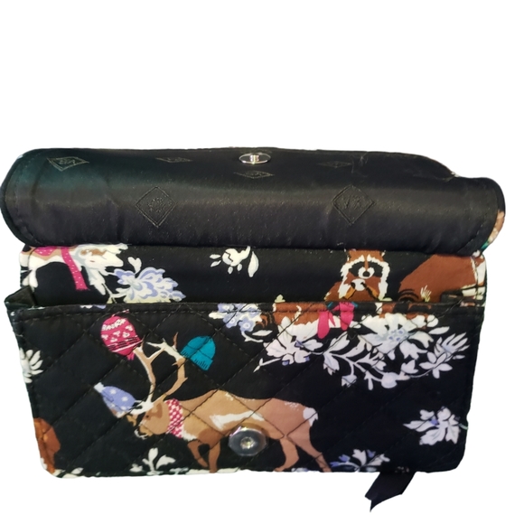 VERA BRADLEY HOLIDAY WRISTLET, WALLET, Small Crossbody. - Picture 2 of 3